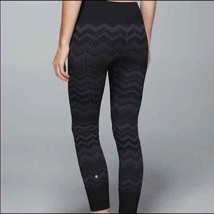 Lululemon Ebb To Street Chevron Pant